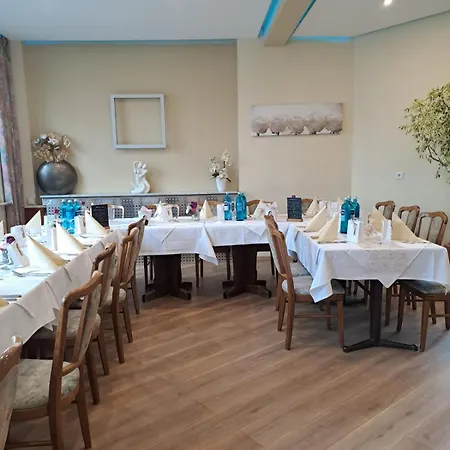 Hotel Deutsches Haus *