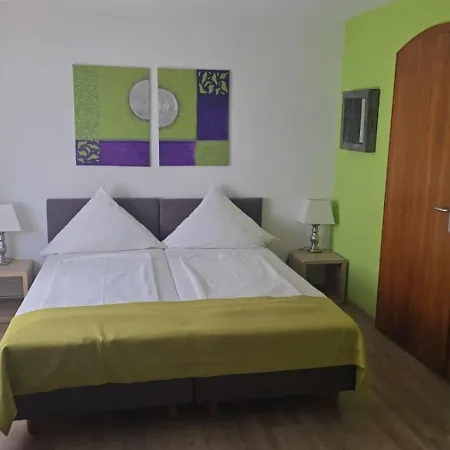 Hotel Deutsches Haus *