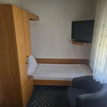 Hotel Deutsches Haus *